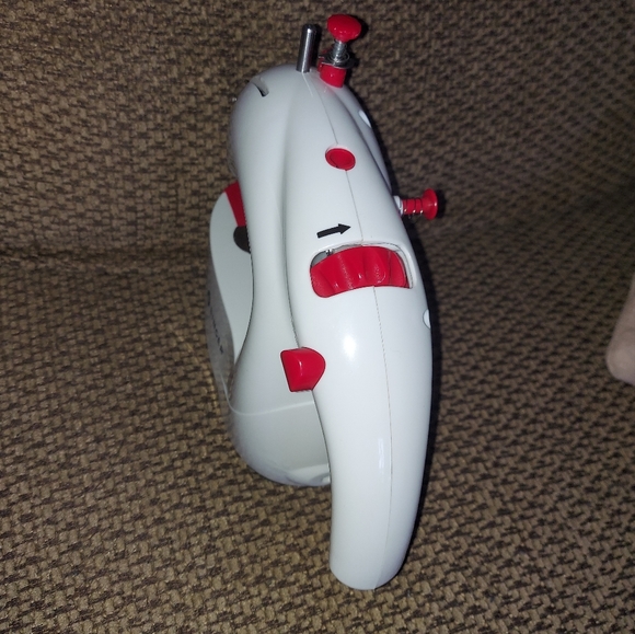 Singer Stitch Sew Quick 2 Hand-held Mini Sewing Machine - Picture 7 of 10